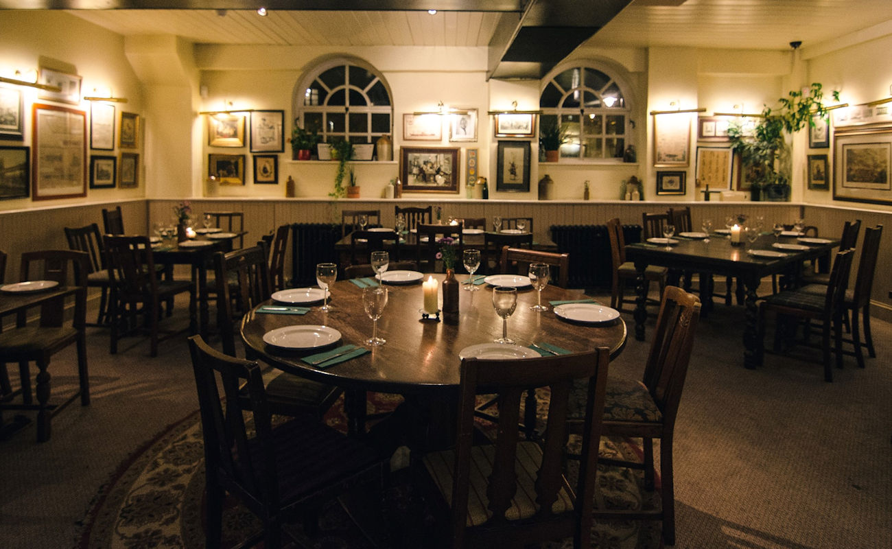 Wheelchair accessible restaurants in Manchester ~ The Wharf Manchester